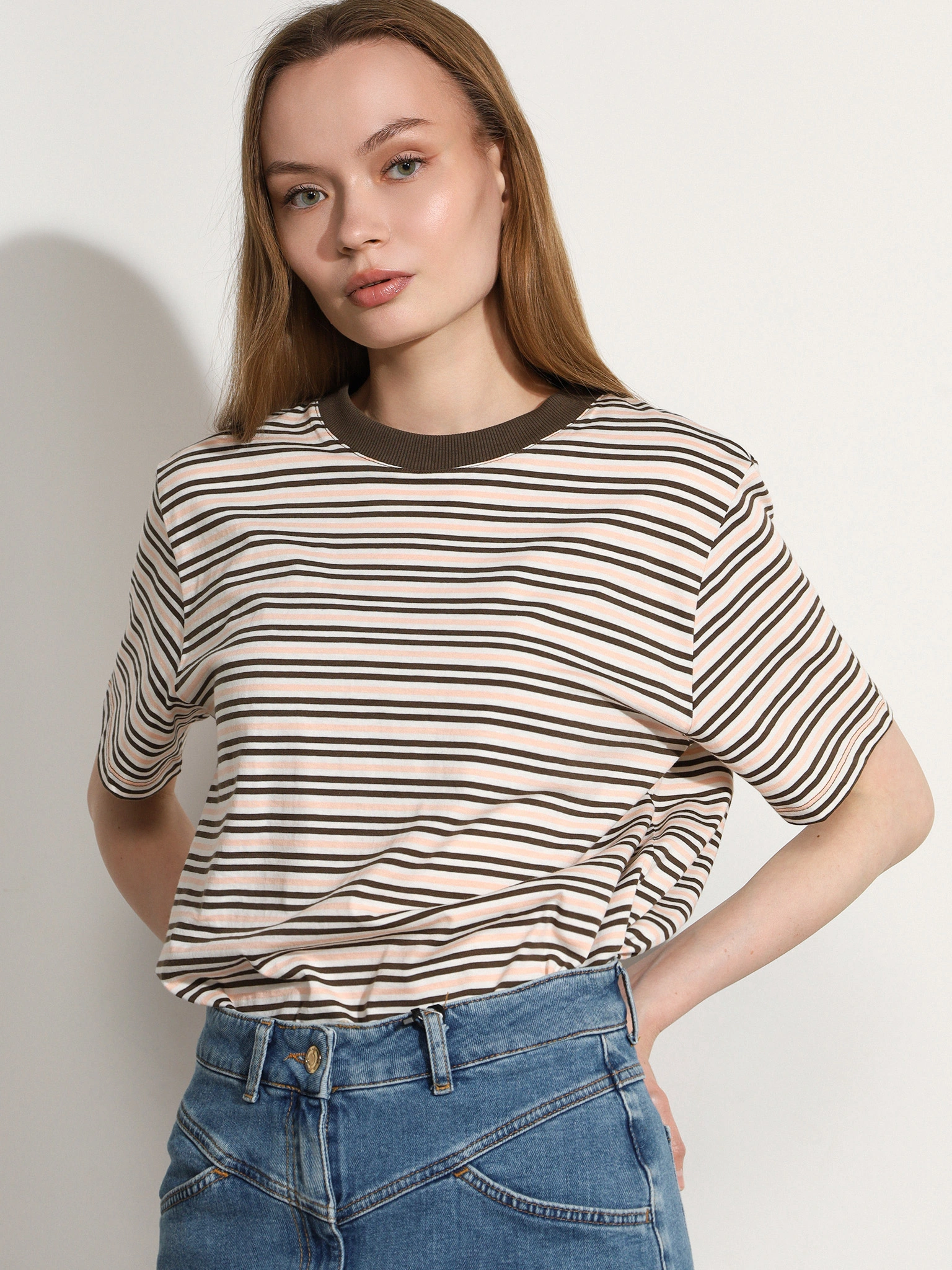 Футболка в разноцветную полоску из хлопка